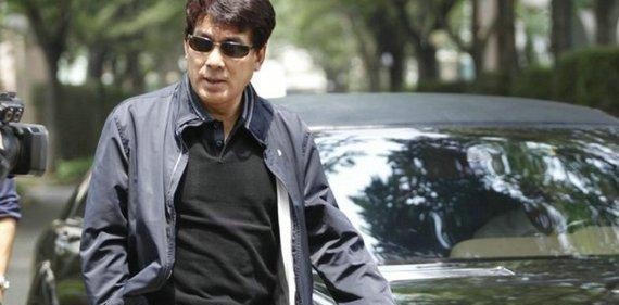 朱时茂的加长奔驰，国内也没几辆，车牌有钱买不来