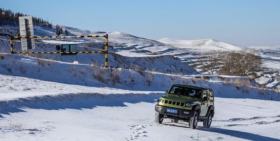 外形凶悍/细节需加强外观更加精致 新款北京BJ40实车曝光