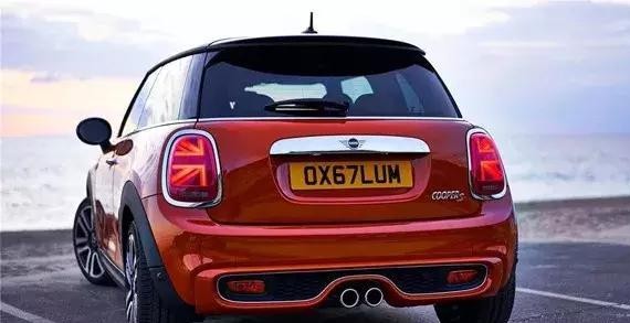 新款MINI家属官图宣布 经典滋味浓烈