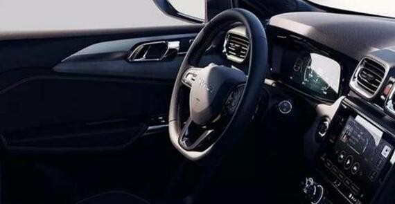 吉利领克01还在热潮 领克03来了采用沃尔沃发动机 超越本田思域