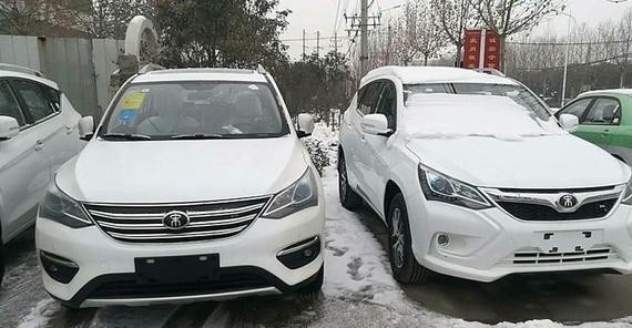 街头偶遇2018款比亚迪宋，奥迪前脸电子档把，卖9万唐二代都眼红