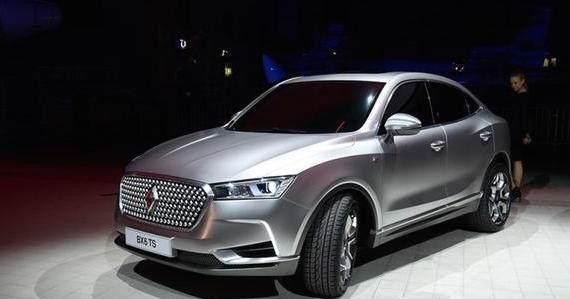 升降式尾翼+2.0T混动，德系轿跑，动力超强耐操，完胜汉兰达