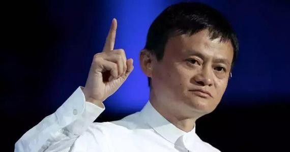 我在自动贩卖机前刷了个脸，就把一辆途观L开回了家