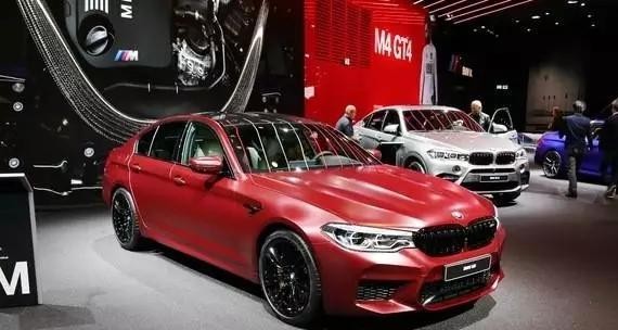 全新宝马M5车型，将于11月7日在广州车展首发