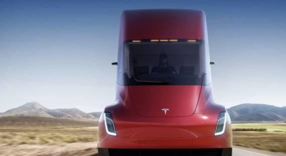 看看电动卡车是什么样子，一点都不比超跑差！