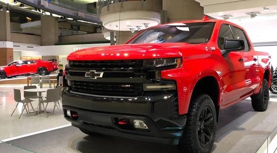 2019款雪佛兰Silverado皮卡，分量加重，婚配10挡变速箱