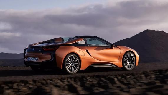 未来的宝马I8看起来更像一辆敞篷车