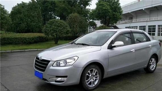 用雪铁龙爱丽舍的技术，外观全新设计自主品牌国产车东风风神s30