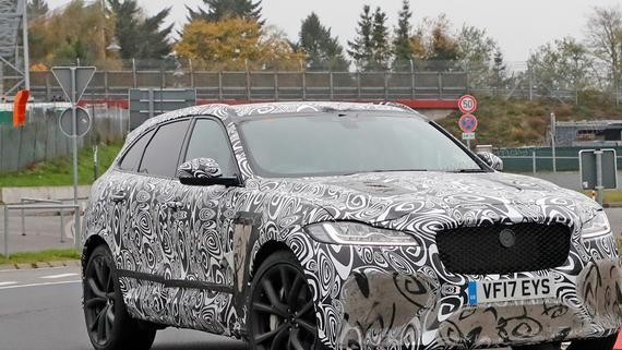 捷豹性能车F-PACE SVR路试了，V8发动机分分钟跑赢保时捷Macan