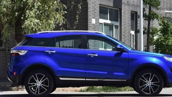 这款SUV比博越好看，全景天窗+进口发动机，售10万！