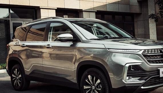 宝骏再出神车7万起，比VV5漂亮，外观霸气不输汉兰达