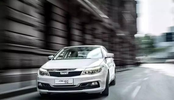 是时代独立者，也是时代精神内核的探索