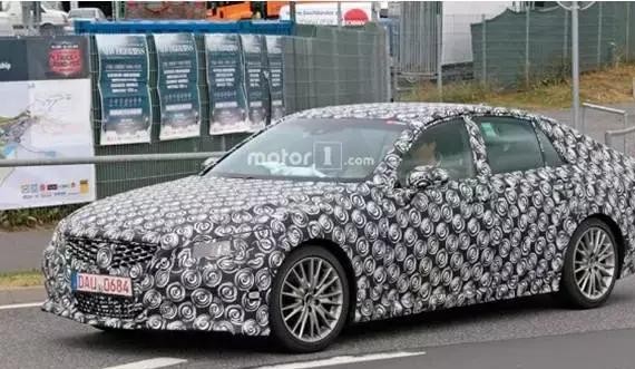 锐志停产丰田又推了全新皇冠，丰田这回能逆袭成功吗？