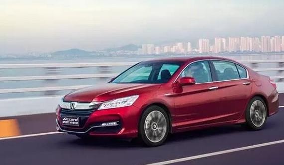 雅阁混动、A4L、大众夏朗和奔驰E级是SUV之外好的选择吗？