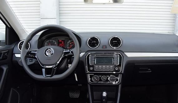 放弃丐版捷达和吉利帝豪GL，买了这车，再开3年 也都很有面子