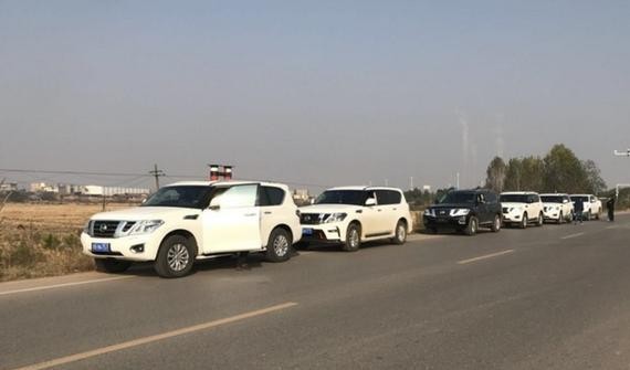 走最远的路，看最美的风景 跟最爱的车，一起说走就走