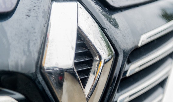 十年驾龄的女司机，雨中自驾千岛湖