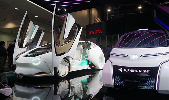CES直击｜丰田秀“变形汽车”，日产推出汽车“脑控”技术