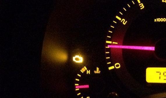 丰田卡罗拉焚烧线圈是非纷歧，火花塞严重的炙烤