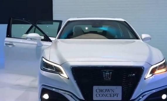 丰田终于醒悟了，15代皇冠完爆帕萨特，25万谁还买迈腾、雅阁！