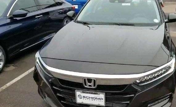 本田十代雅阁大灯亮瞎眼 内饰极具运动感