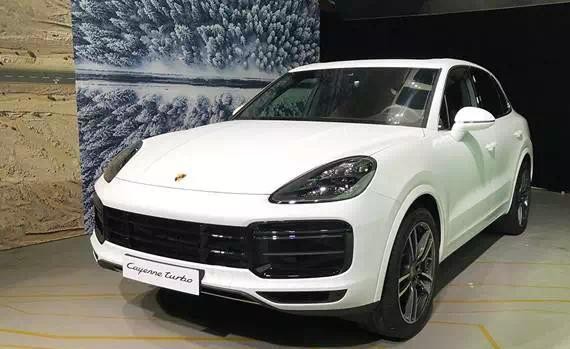再立SUV性能标杆 向911靠拢 保时捷全新一代卡宴亮相