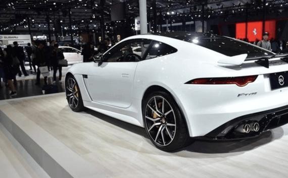 2018车展/Jaguar F-Type SVR仍是车展瞩目焦点