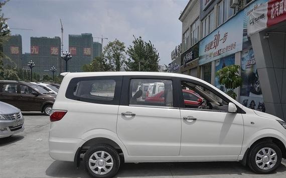 4万多就配9寸大屏，这款MPV一出现，五菱宏光S要下课了