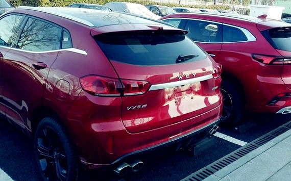 最好看的奇瑞SUV停在长城魏派边上，看看谁更霸气？