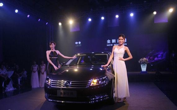 2018新款迈腾和最新凯美瑞互怼的故事