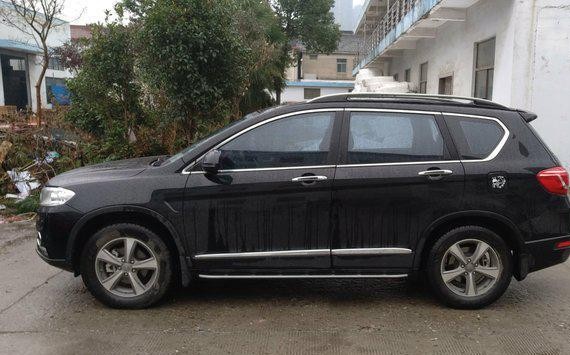 哈弗-H6 2016款升级版手动两驱高贵型，车的内饰和表面成色都很棒