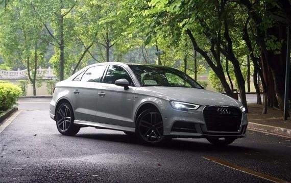 15万好开、拉风、有面子，这4款最适合30以下的年轻人！