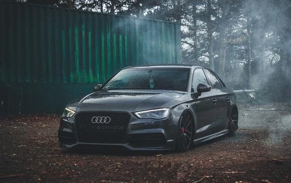 25岁意外暴富，打算购买一辆50万左右的车，这几款车该怎么选？