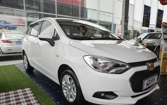 降价两万，乐“疯”了品质还不输飞度