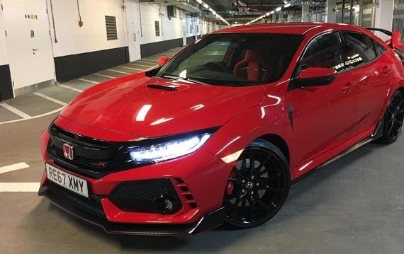 别说手动挡落伍，这三款驾驶乐趣最高性能车，将来有钱也买不到！