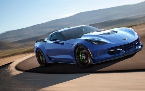 五菱又出新车，纯电驱动，加速堪比法拉利，可一看车标尴尬了！