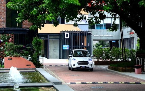 知豆D2S长测（二）：开车还敢发微信？D2S的语音控制好玩更安全！