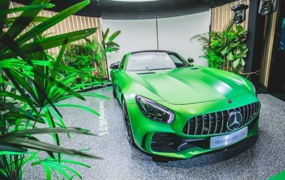 男人奋斗的目标，三款百万级性能豪车，哪款是你最爱？