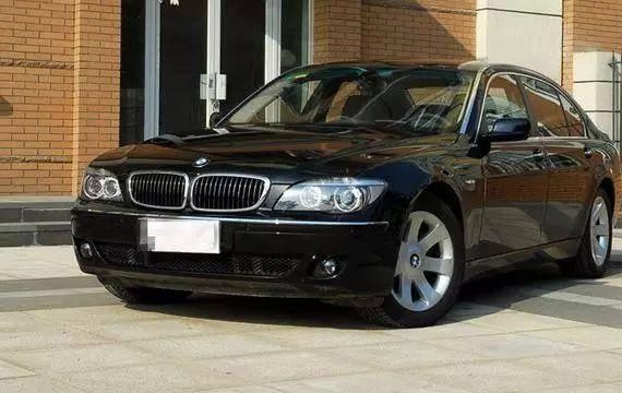 这货当年值100万，如今只要10万块，可买它上路照样倍有面子!