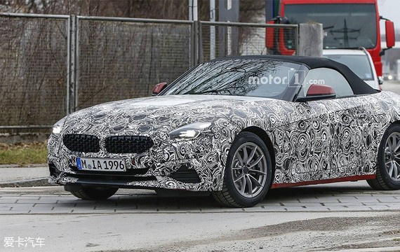 宝马新一代Z4路试照 或日内瓦车展首发