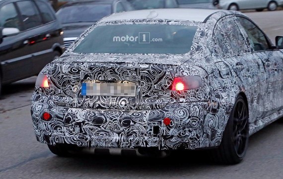 有望2019年发布  全新宝马M3路试谍照