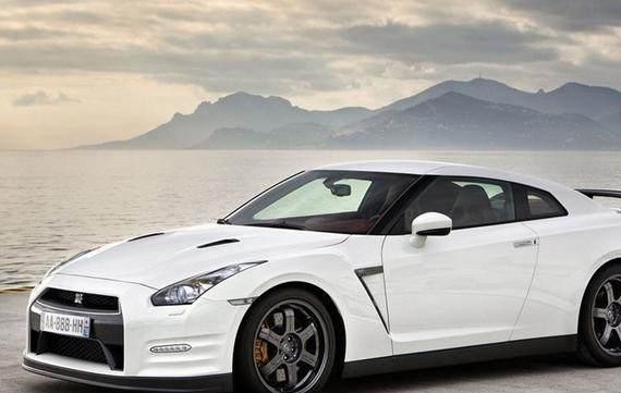 除了GTR之外的最牛日产车，价值130万，奥迪A6都得帮它开路！