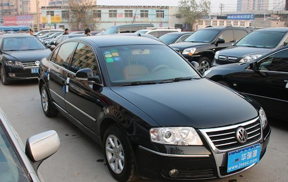 以帕萨特09年尊享型为例，二手车评估师估值多少？