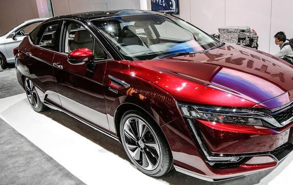 本田黑科技巅峰之作，比雅阁帅气十倍，不用烧油不用充电