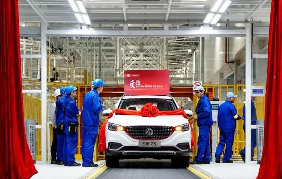 名爵ZS第6万辆郑州基地下线 加速引领“互联智行”潮流