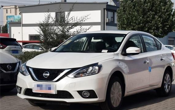 堪比中级车的空间，只要紧凑车的价格，省油舒适一个都不少的车型