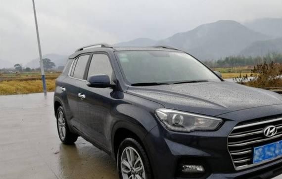 小姨子刚去订了哈弗H6, 见我提了这车回来, 果断就去退了!