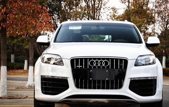 “真是一点都不显老，还是那么好看”说的是老奥迪Q7