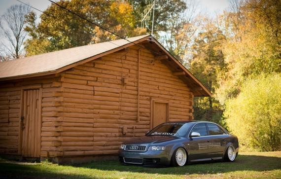 即将逝去的经典 奥迪B6 A4低趴改装