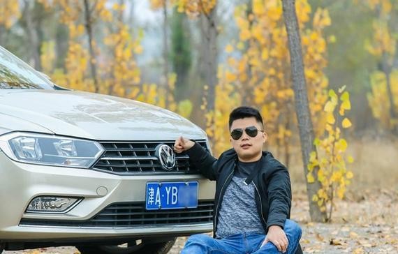 喜提大众宝来库存车，比新车便宜3万，除有点生锈外，其它完美！